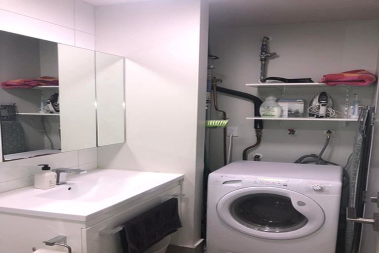 Photo of property in Masina Apartments, 301/80 Riddiford Street, Newtown, Wellington, 6021