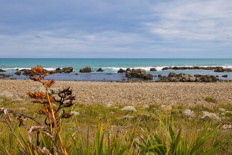 Photo of property in 2009 State Highway 1, Half Moon Bay, Kaikoura, 7371