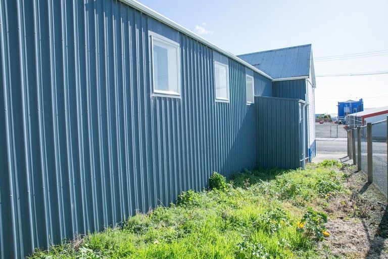 Photo of property in 72 Barrow Street, Bluff, 9814