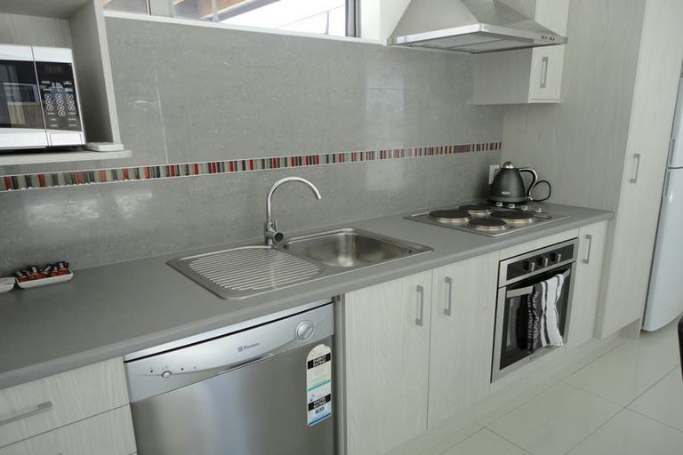 Photo of property in 1/105 Rongotai Road, Kilbirnie, Wellington, 6022