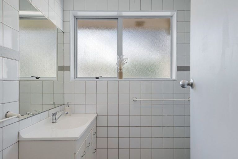 Photo of property in 68 Meadowvale Drive, Levin, 5510