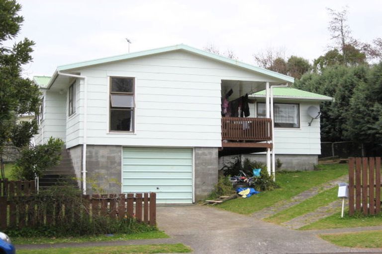 Photo of property in 9 Elgin Grove, Merrilands, New Plymouth, 4312