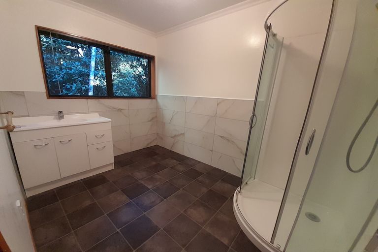 Photo of property in 108 Hinau Road, Waimauku, 0881