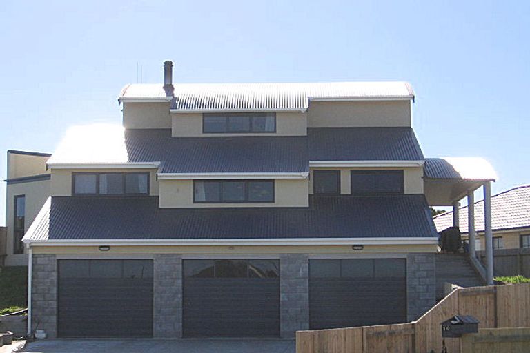 Photo of property in 12 Teppett Place, Foxton Beach, Foxton, 4815