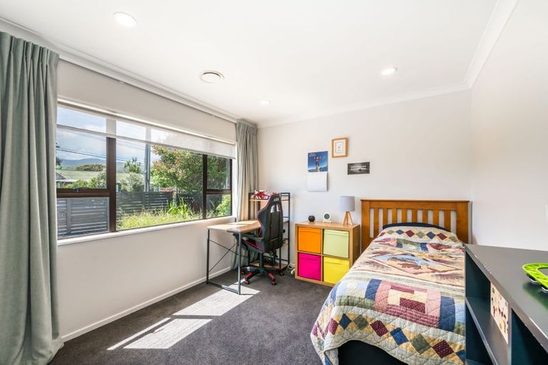 Photo of property in 50 Dale Road, Raumati South, Paraparaumu, 5032