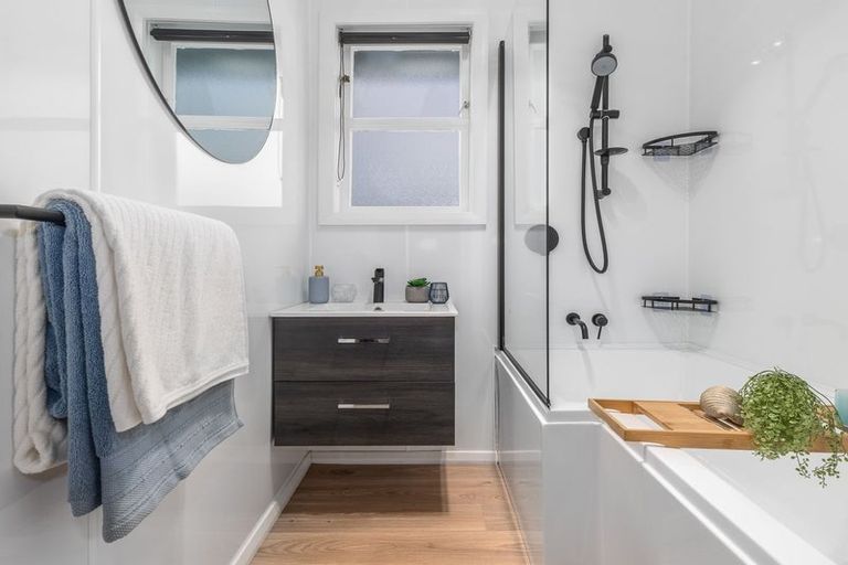 Photo of property in 24 Gardener Street, Levin, 5510