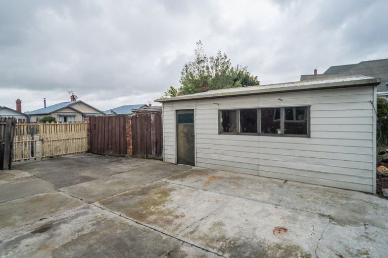Photo of property in 42 Oxford Street, West End, Timaru, 7910