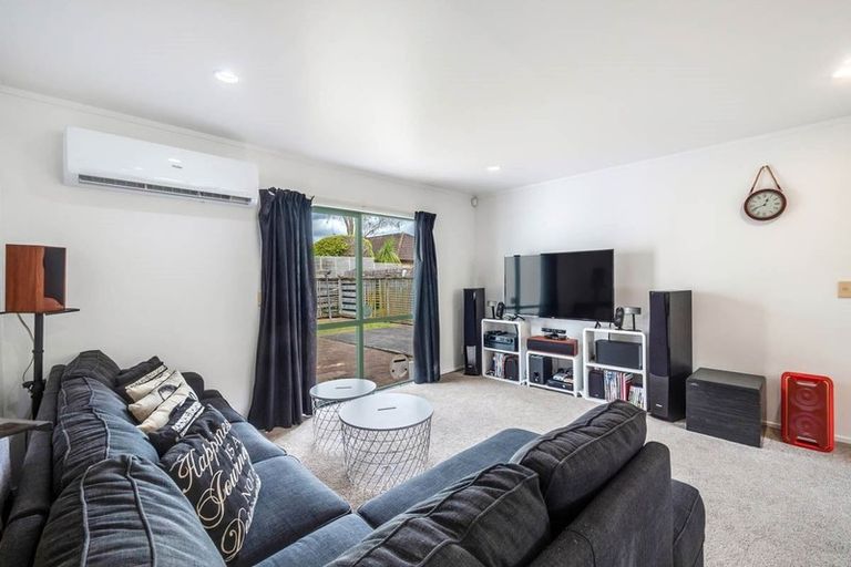 Photo of property in 2 Albizia Avenue, Henderson, Auckland, 0612