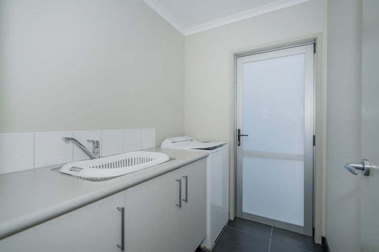 Photo of property in 17 Hahei Beach Road, Hahei, Whitianga, 3591