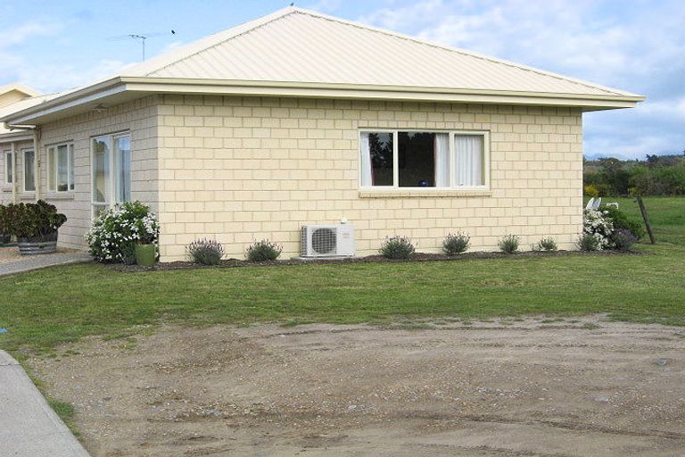 Photo of property in 81 Iwa Street, Mapua, 7005