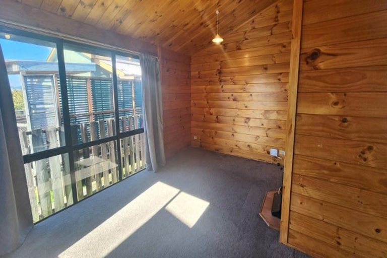 Photo of property in 22a Monokia Street, Fairy Springs, Rotorua, 3015