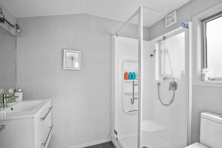 Photo of property in 1 Royal Terrace, Alexandra, 9320