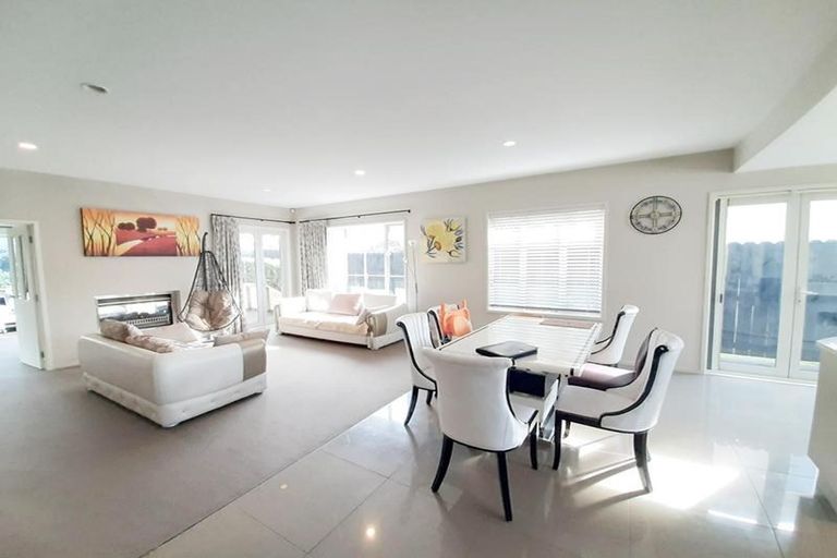 Photo of property in 62 Toscana Drive, Karaka, Papakura, 2113