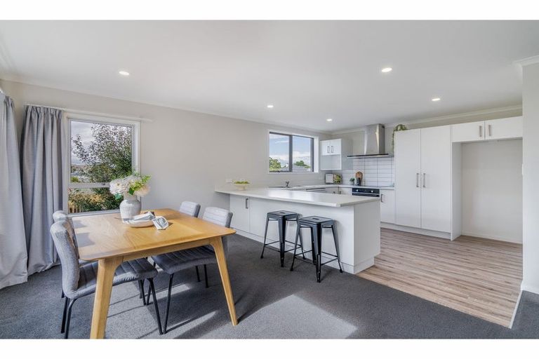 Photo of property in 12 Howard Street, Gore, 9710