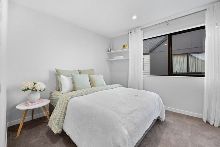 Photo of property in 150 Vintry Drive, Kumeu, 0810