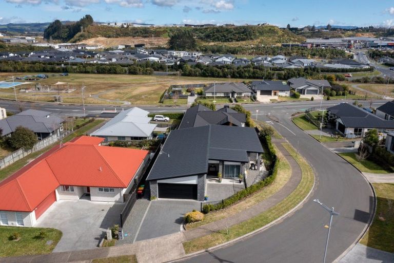 Photo of property in 4 Rochfort Crescent, Pyes Pa, Tauranga, 3112