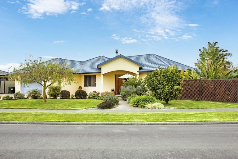 Photo of property in 3 Newbury Place, Taradale, Napier, 4112