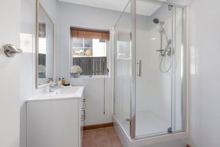 Photo of property in 43 Stapleford Crescent, Browns Bay, Auckland, 0630