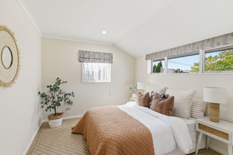 Photo of property in 6 Kahu Road, Riccarton, Christchurch, 8041