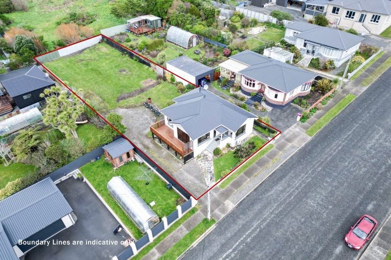 Photo of property in 12 Walker Street, Bluff, 9814