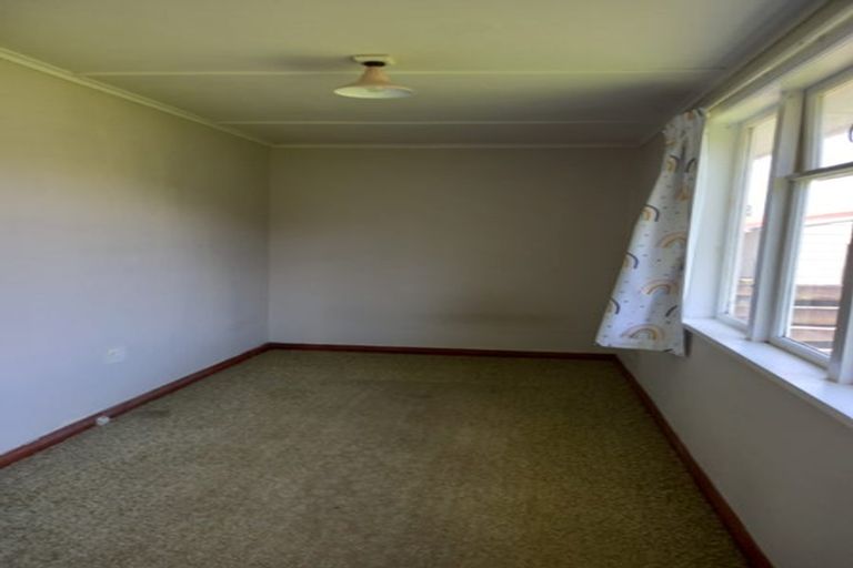 Photo of property in 55 Strand Crescent, Naenae, Lower Hutt, 5011