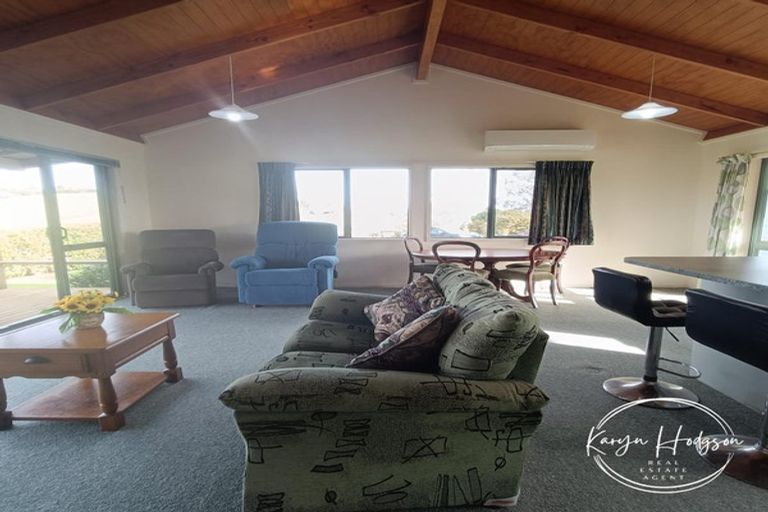 Photo of property in 7 Te Opi Road East, Whakapirau, Maungaturoto, 0583