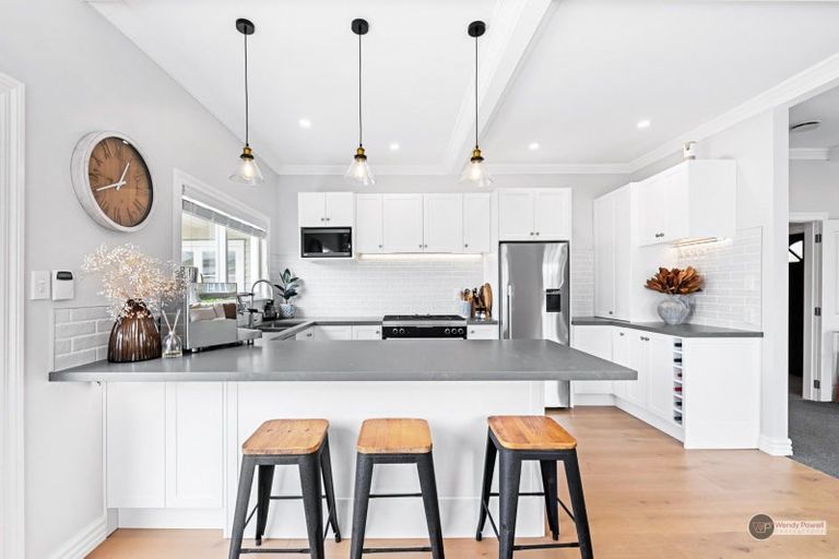 Photo of property in 33 Kiwi Street, Alicetown, Lower Hutt, 5010