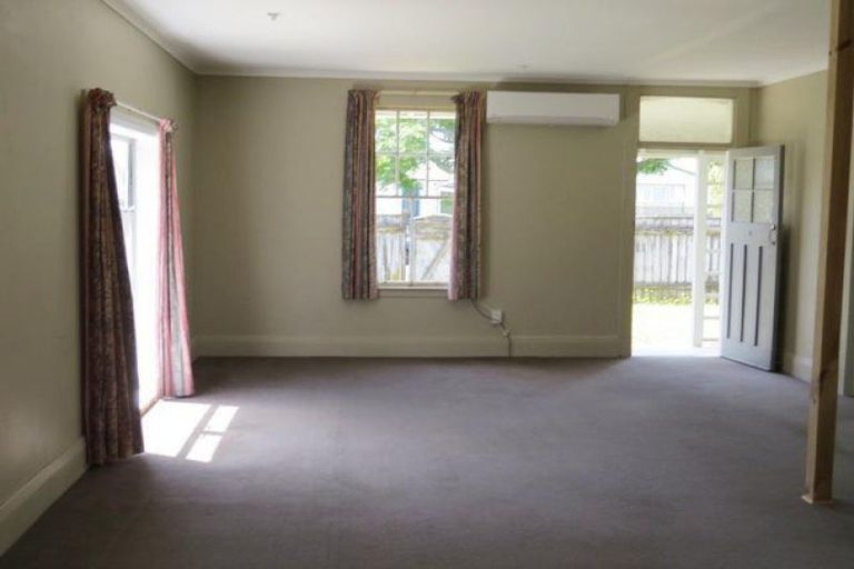 Photo of property in 8 Arawa Street, Welbourn, New Plymouth, 4312