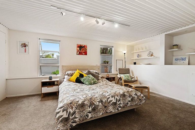 Photo of property in 31 Tizard Road, Birkenhead, Auckland, 0626