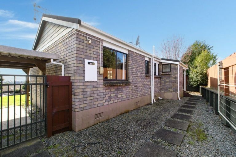 Photo of property in 64 Resolution Road, Welcome Bay, Tauranga, 3112