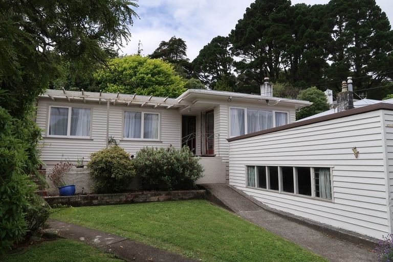 Photo of property in 9 Holland Street, Wainuiomata, Lower Hutt, 5014