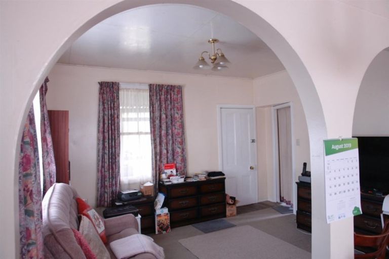 Photo of property in 12 Norfolk Street, Patea, 4520