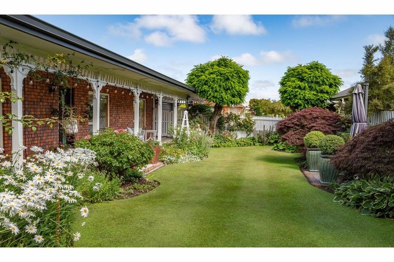 Photo of property in 11 Canon Stack Place, Kaiapoi, 7630