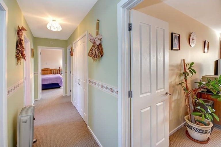 Photo of property in 21 Kura Place, Mosgiel, 9024