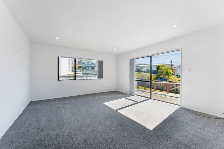 Photo of property in 1/133 Nile Road, Milford, Auckland, 0620