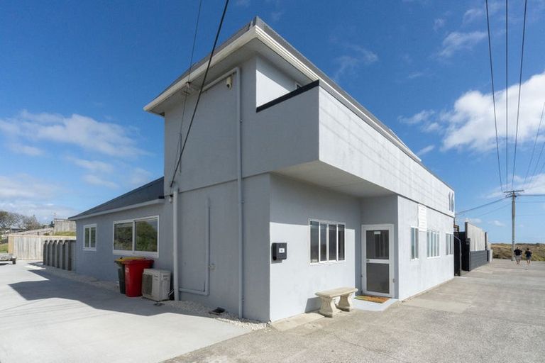 Photo of property in 16 Ocean Beach Street, Foxton Beach, Foxton, 4815