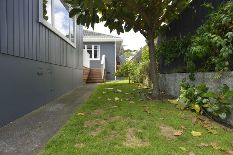 Photo of property in 206 Powderham Street, New Plymouth, 4310