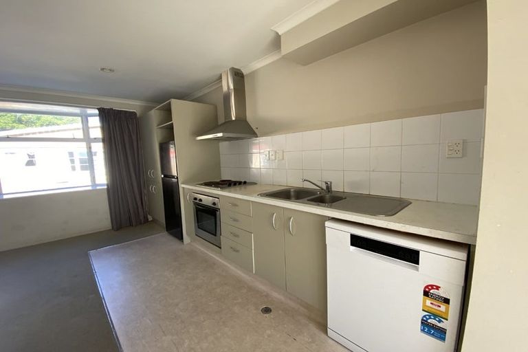 Photo of property in 146c Aro Street, Aro Valley, Wellington, 6021