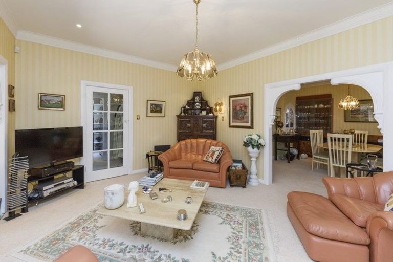 Photo of property in 302 Park Road, Hokowhitu, Palmerston North, 4410