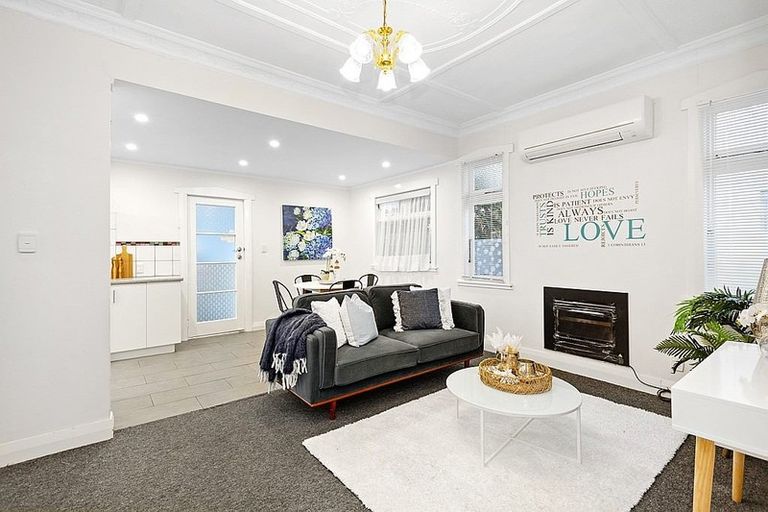 Photo of property in 18 Cudby Street, Woburn, Lower Hutt, 5011