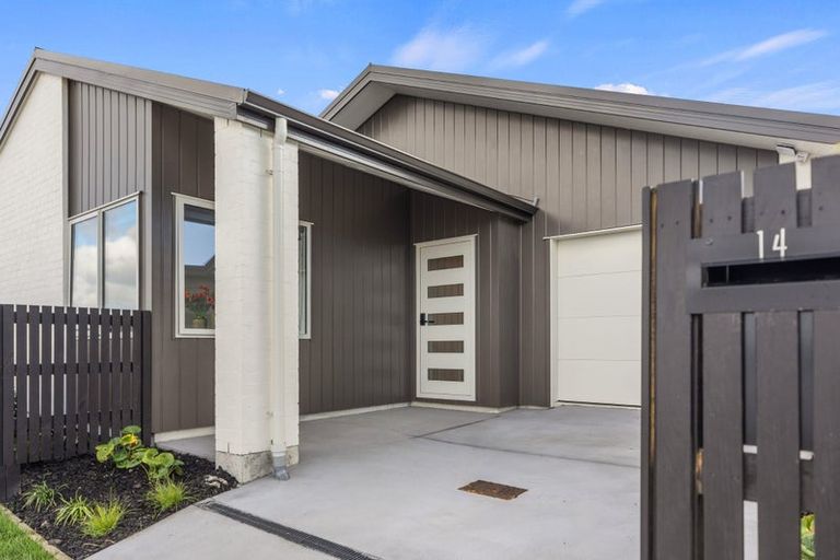 Photo of property in 14 Rehua Way, Papamoa, 3118
