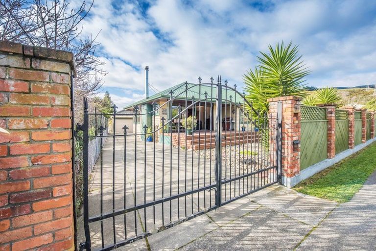 Photo of property in 31 Polstead Road, Stoke, Nelson, 7011