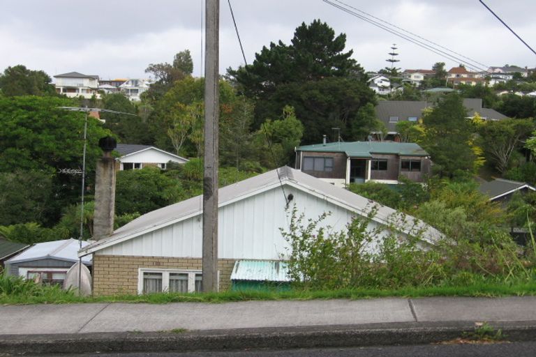 Photo of property in 36 Heathcote Road, Castor Bay, Auckland, 0620