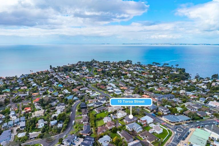 Photo of property in 10 Toroa Street, Torbay, Auckland, 0630