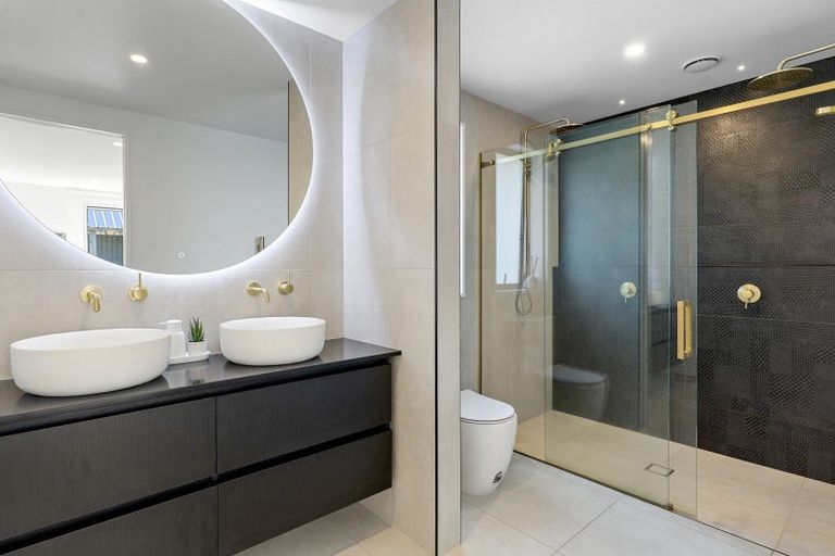 Photo of property in 14 Walford Way, Darfield, 7571