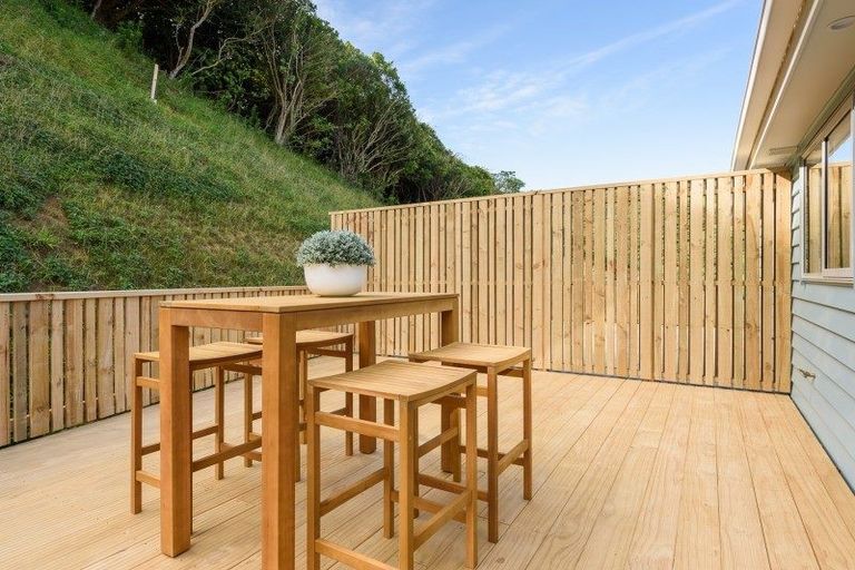 Photo of property in 12a Rarangi Way, Owhiro Bay, Wellington, 6023