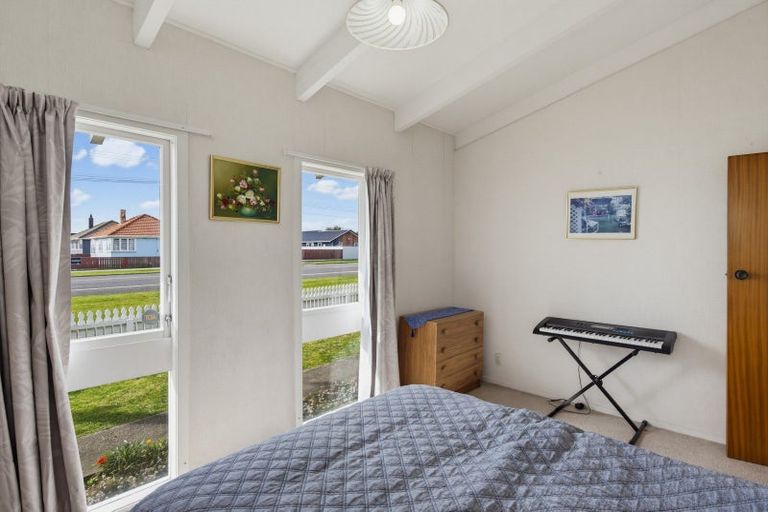 Photo of property in 556 Queen Street East, Levin, 5510