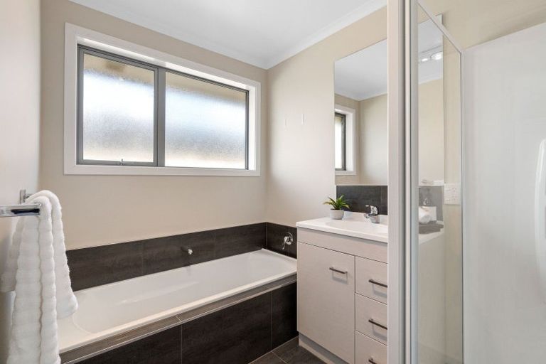 Photo of property in 4 Pohatu Lane, Otaki, 5512