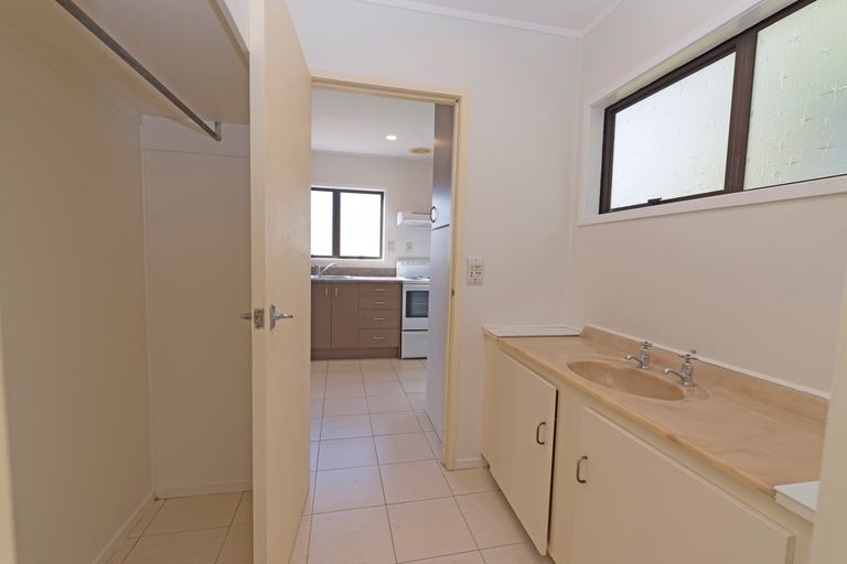 Photo of property in 14/85 Edmonton Road, Henderson, Auckland, 0612