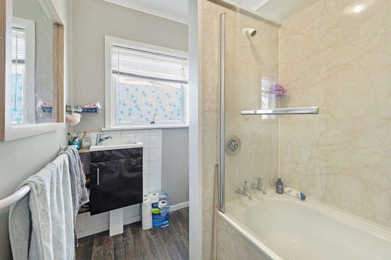 Photo of property in 8c Swan Street, Gore, 9710